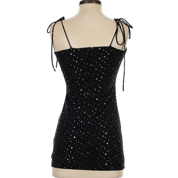 Lucy in the Sky Black and White Mini Dress - Picture 2 of 7